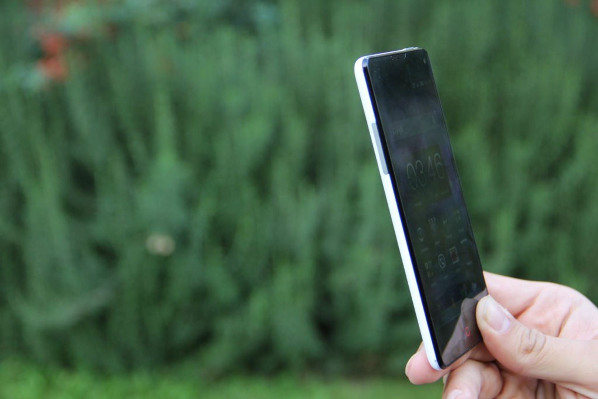 بررسی تلفن هوشمند ZTE Nubia Z5S mini